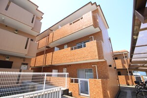 ﾎ-ﾕ-ｺﾝﾌｫﾙﾄ白楽Ｃ（110）外観写真