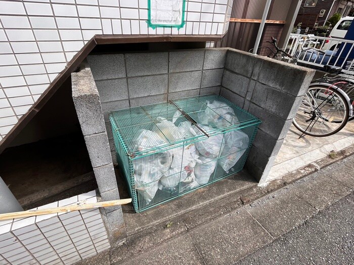 物件外観写真4　(建物設備)