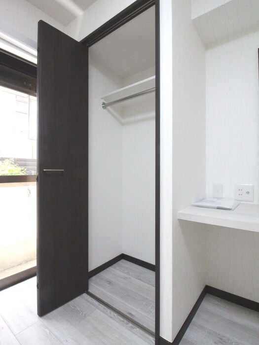 物件内観写真13　(収納)