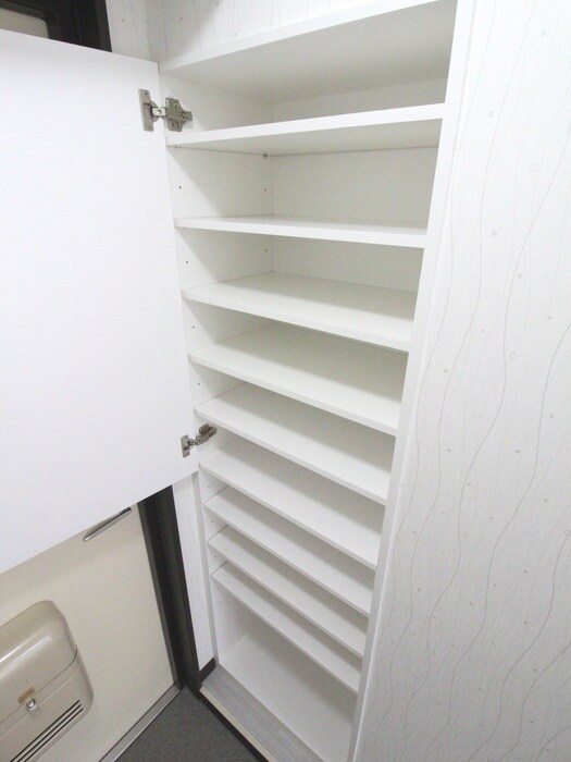 物件内観写真16　(靴箱)