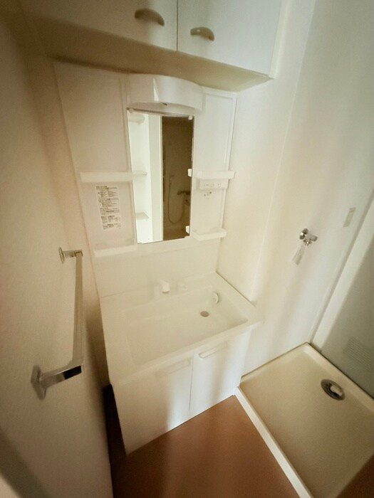 物件内観写真11　(洗面)