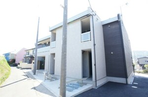 リブリ・アガイティーラ外観写真