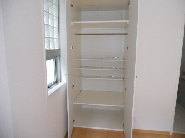 物件内観写真9　(内観写真)