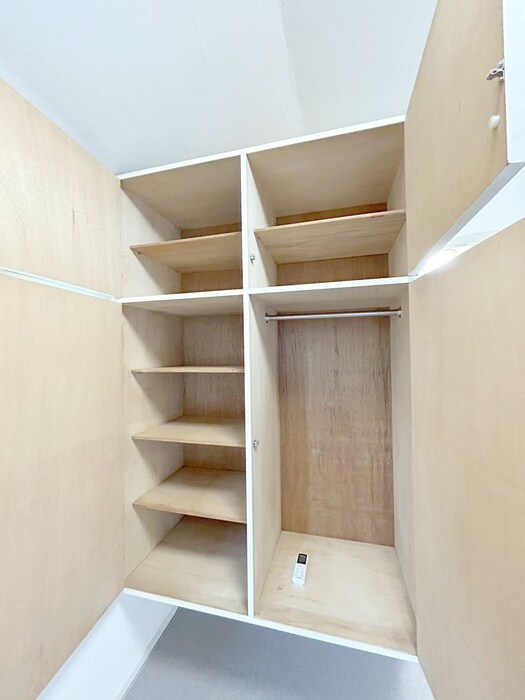 物件内観写真10　(収納)