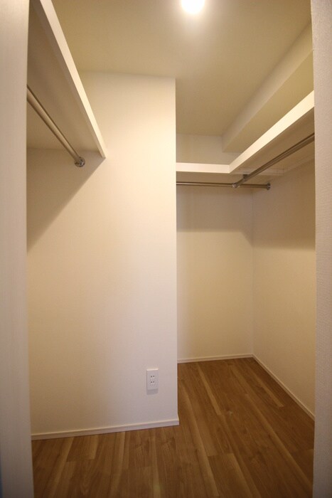 物件内観写真11　(収納)