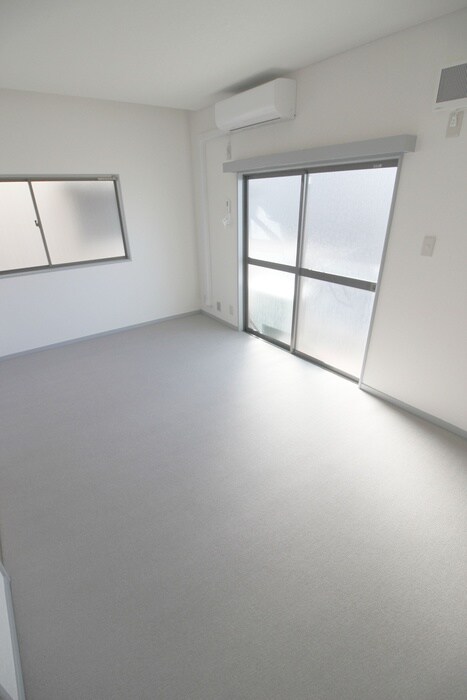 物件内観写真6　(居室)