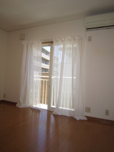 物件内観写真6　(居室)