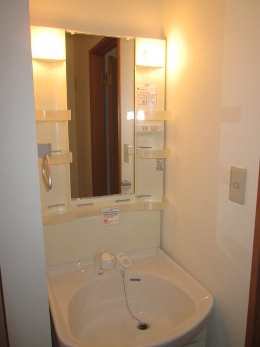 物件内観写真7　(洗面)