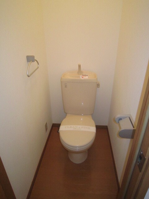 物件内観写真13　(トイレ)