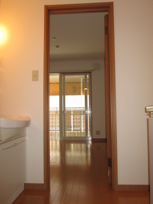 物件内観写真13　(廊下)