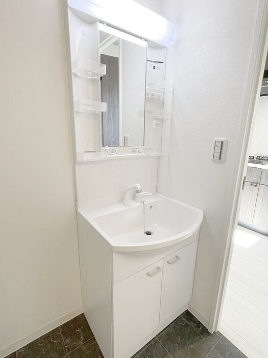 物件内観写真9　(洗面)