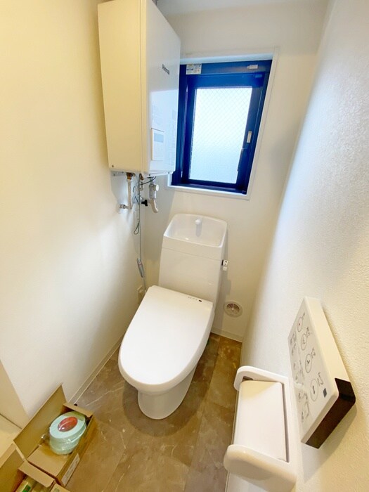 物件内観写真12　(トイレ)