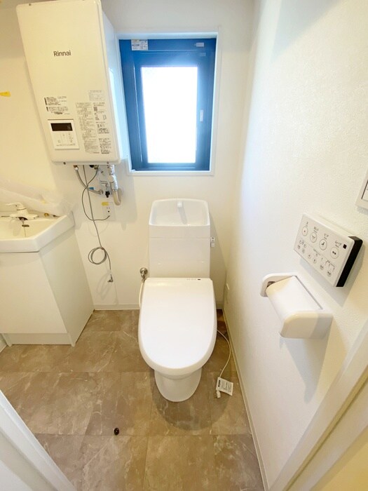 物件内観写真12　(トイレ)