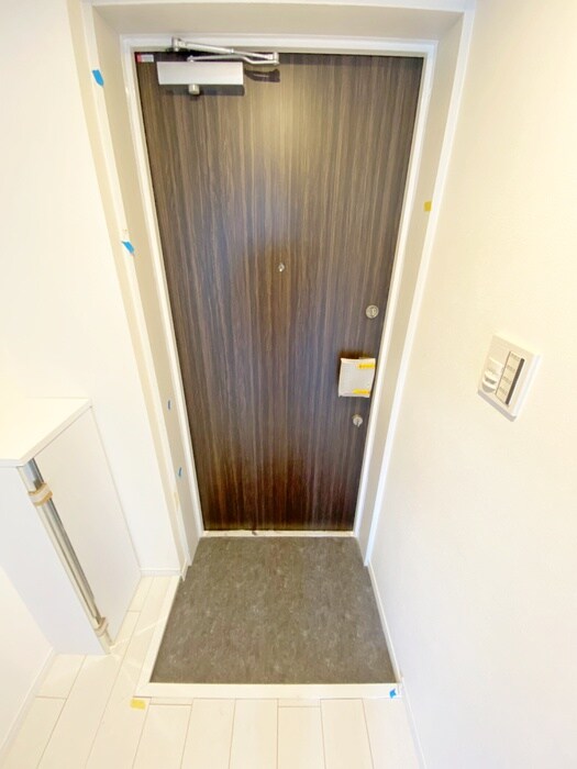 物件内観写真16　(玄関)