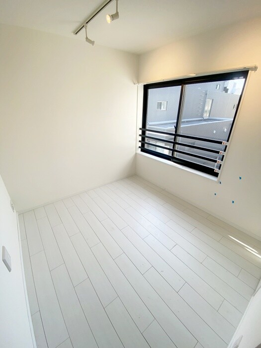 物件内観写真15　(居室)