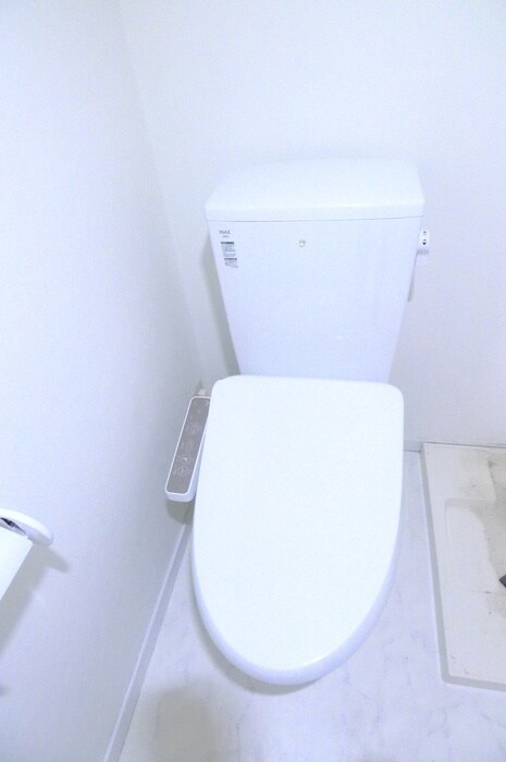 物件内観写真15　(トイレ)