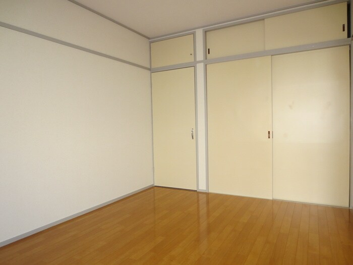 物件内観写真6　(居室)