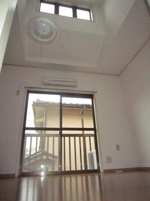 物件内観写真5　(居室)