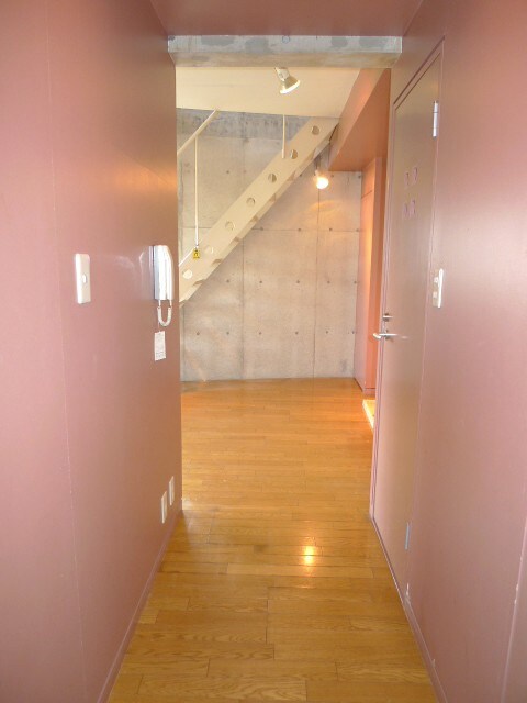 物件内観写真10　(廊下)