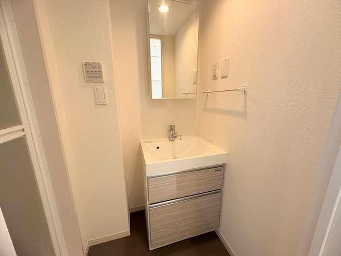 物件内観写真13　(洗面)