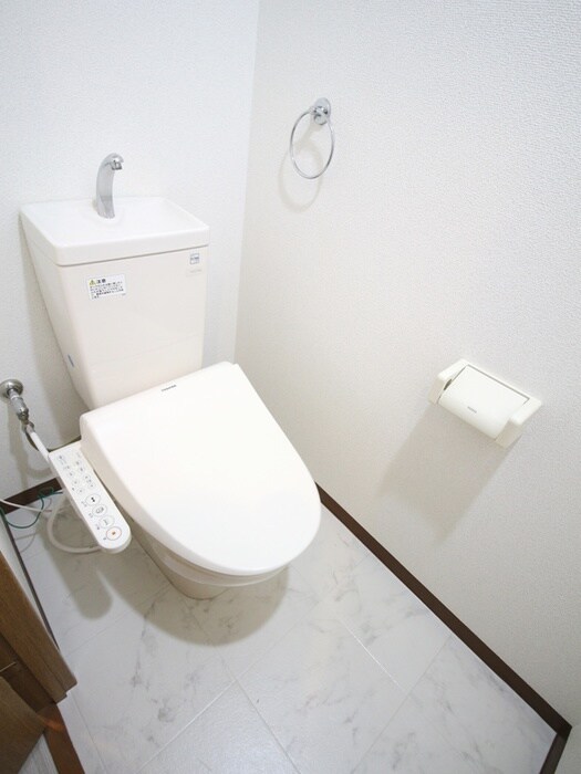 物件内観写真15　(トイレ)