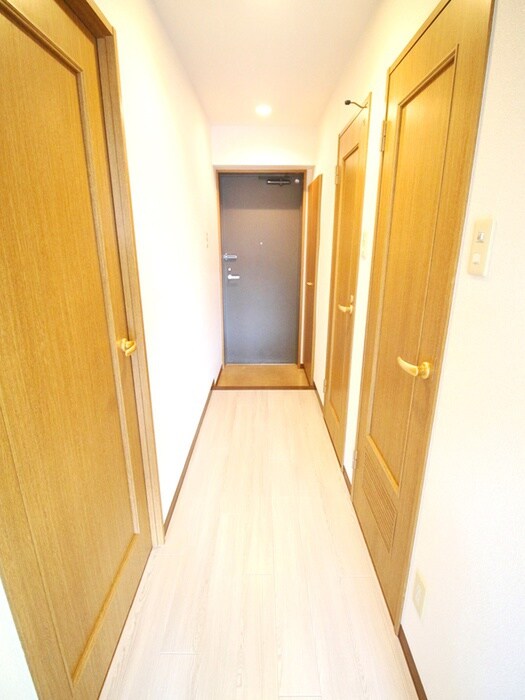 物件内観写真19　(廊下)