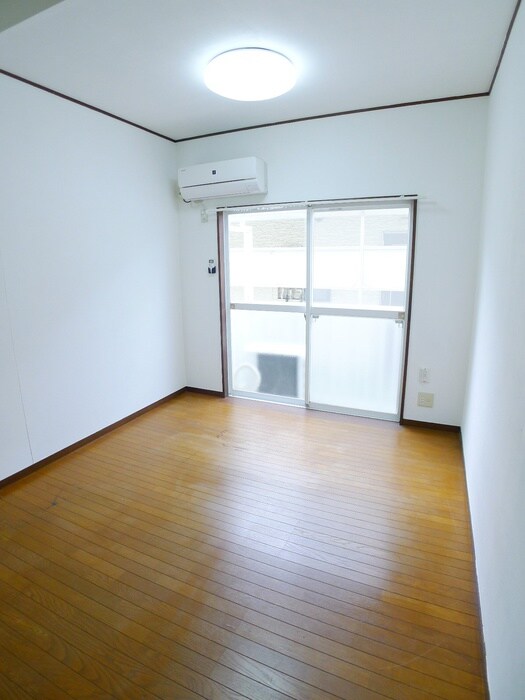 物件内観写真14　(居室)