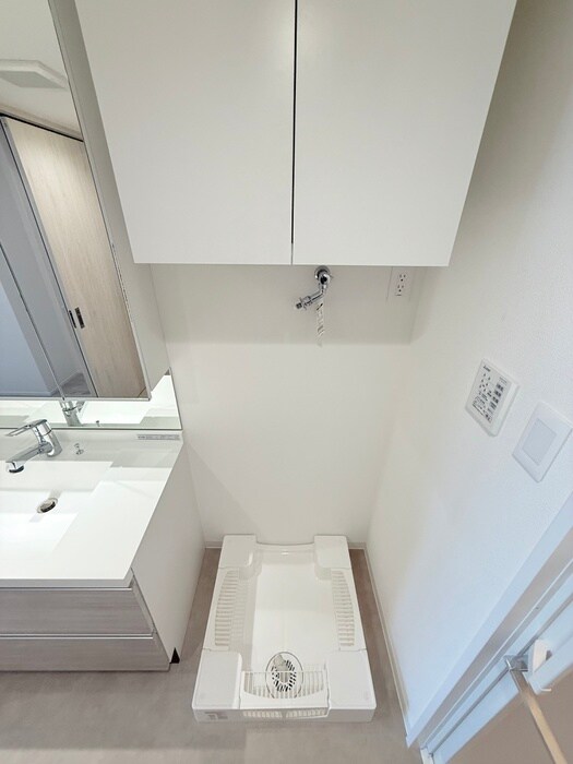 物件内観写真11　(洗濯機置場)