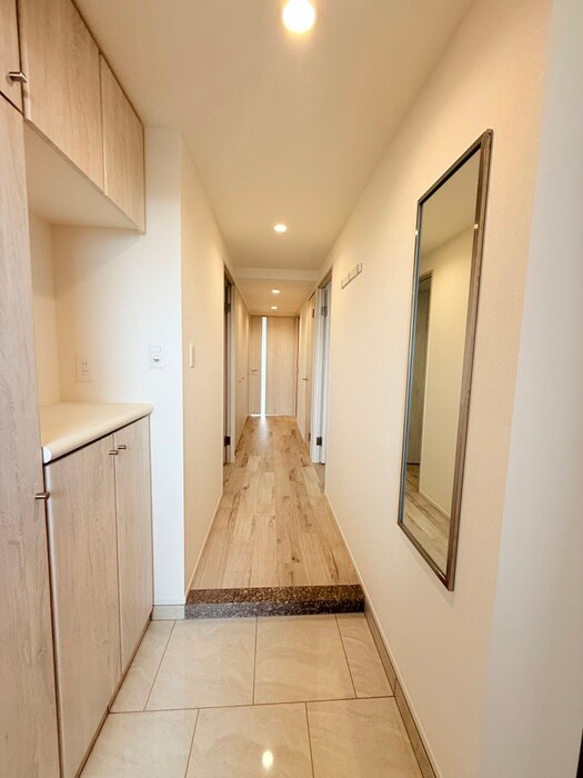 物件内観写真15　(玄関)