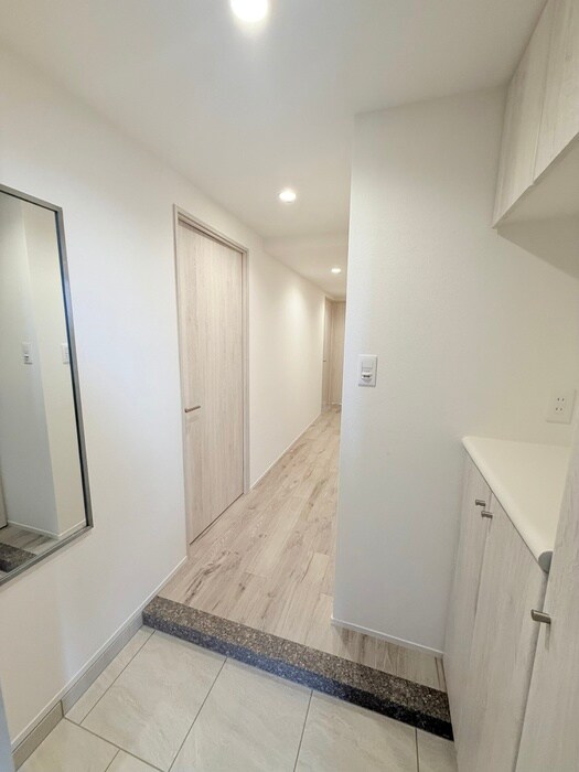 物件内観写真20　(廊下)