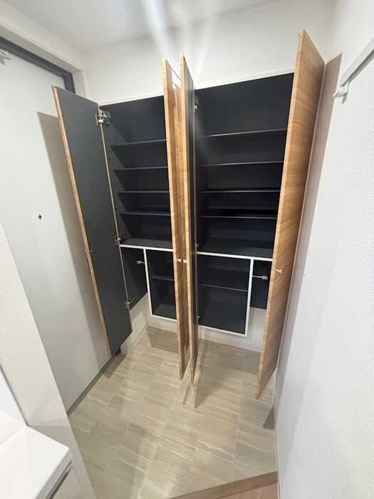 物件内観写真14　(靴箱)
