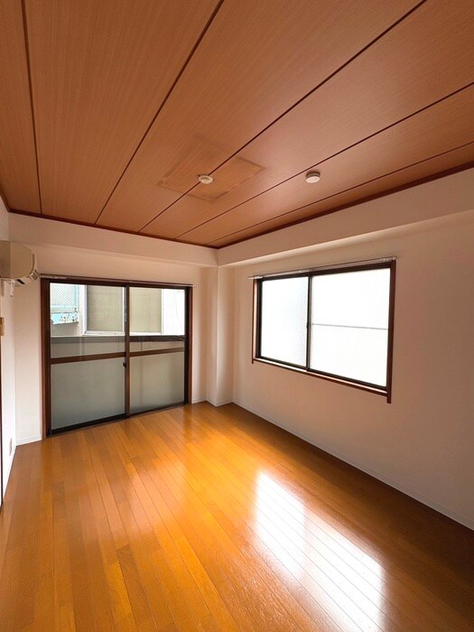 物件内観写真9　(居室)