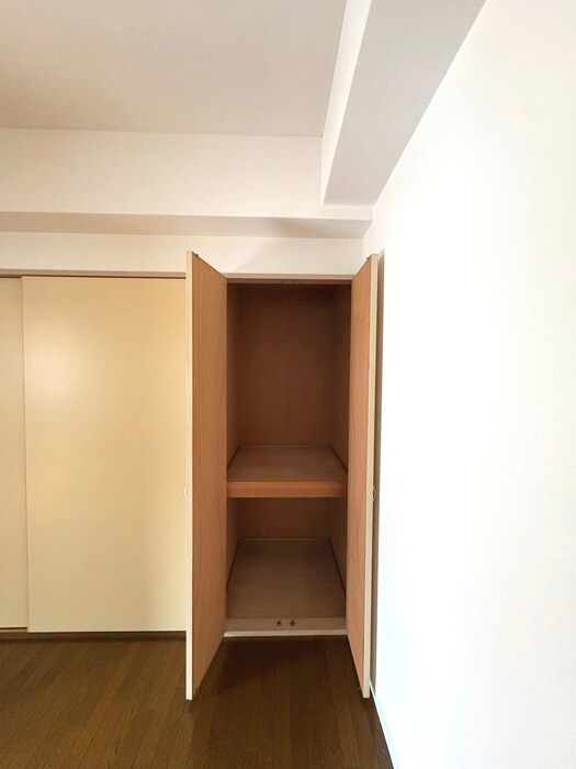 物件内観写真13　(収納)