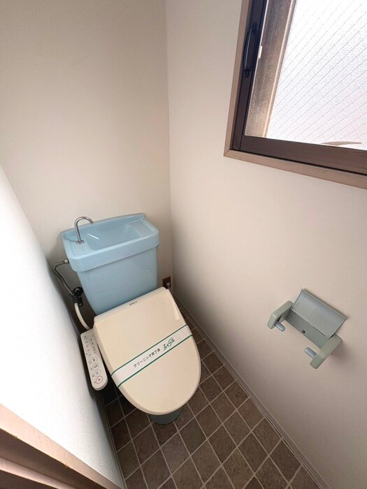 物件内観写真16　(トイレ)