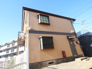 ファミ－ユ永田台Ａ外観写真