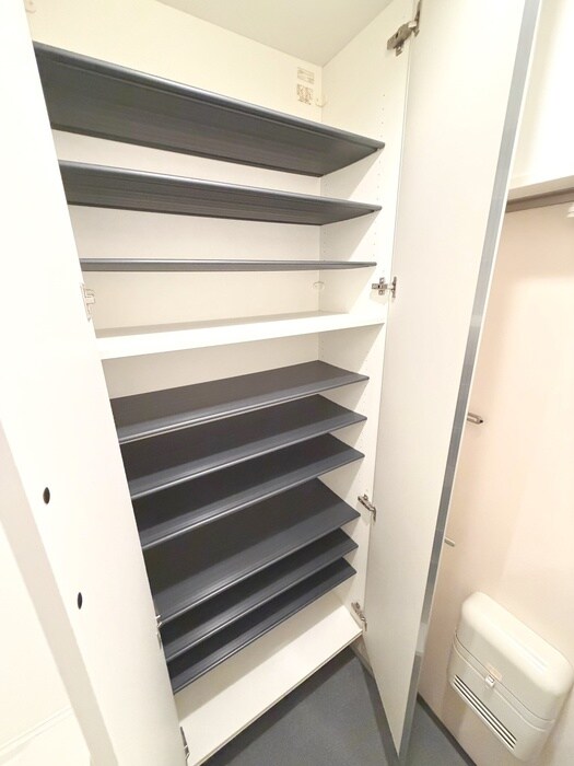 物件内観写真21　(靴箱)