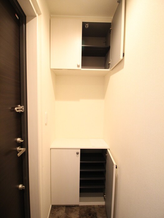 グランディールの靴箱