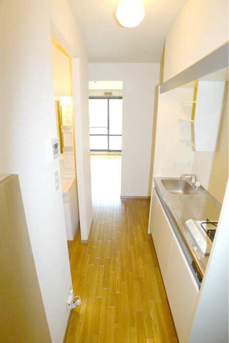 物件内観写真6　(廊下)