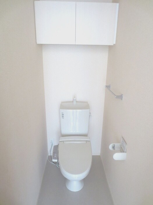 物件内観写真4　(トイレ)