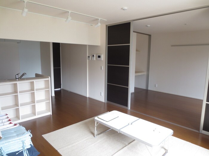 物件内観写真9　(居室)