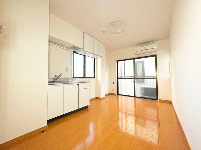 物件内観写真7　(居室)