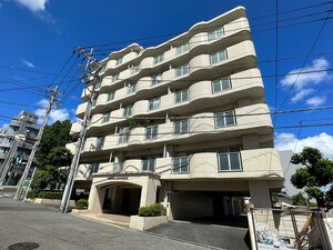 ラ・トゥ－ル鷺沼外観写真