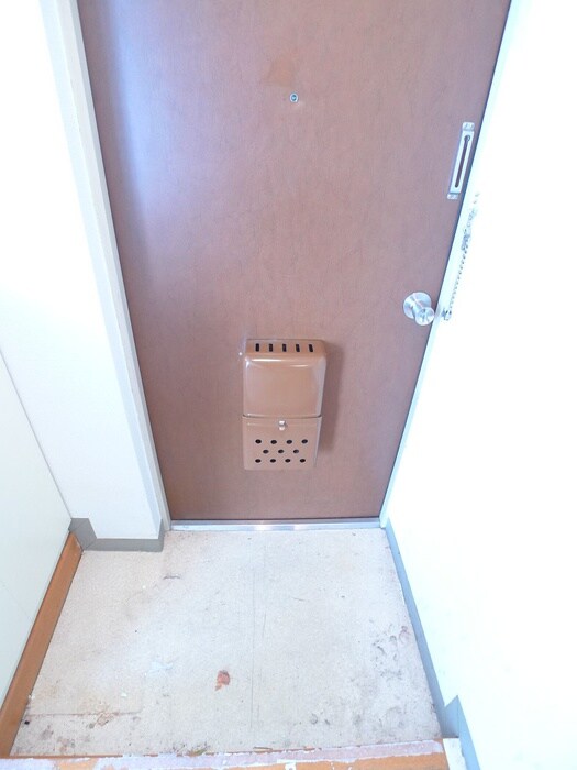 物件内観写真14　(玄関)