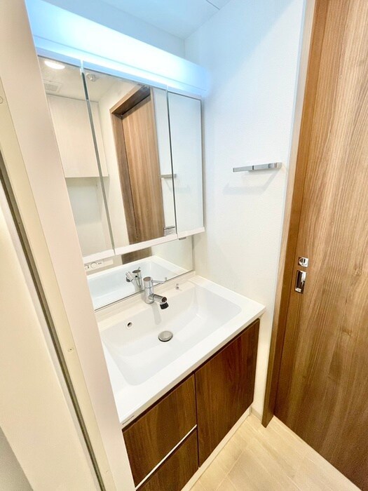 物件内観写真9　(洗面)