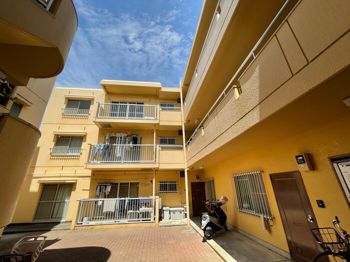 物件外観写真3　(外観写真)