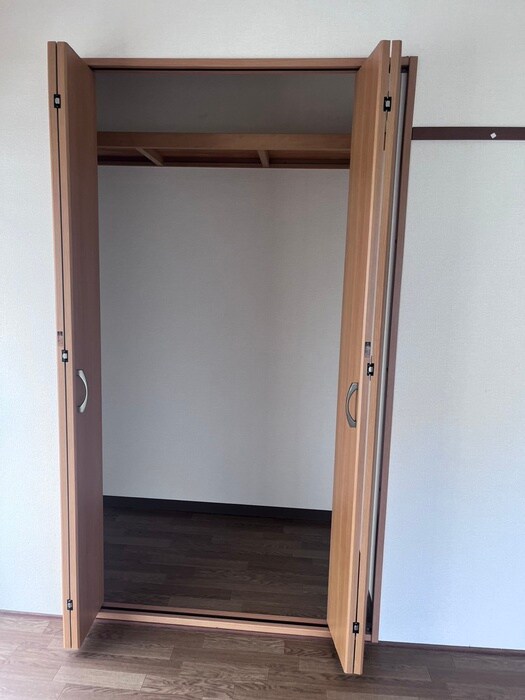 物件内観写真15　(収納)