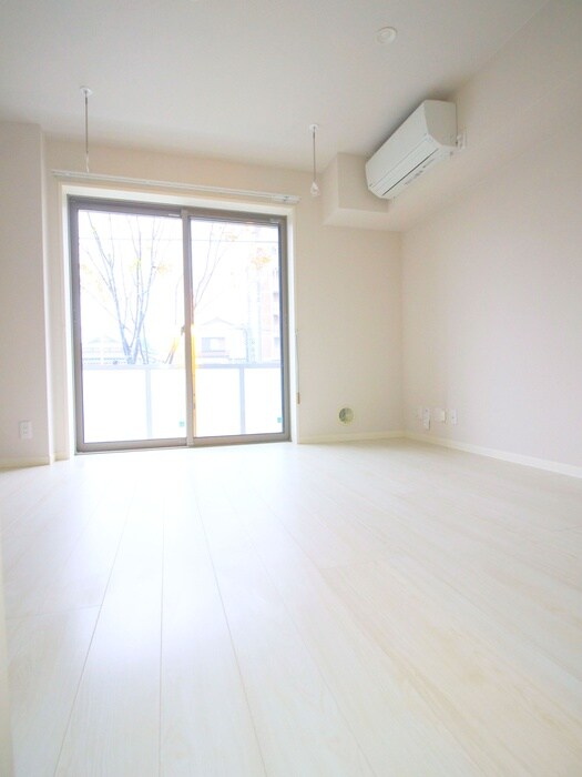 物件内観写真19　(室内からの展望)