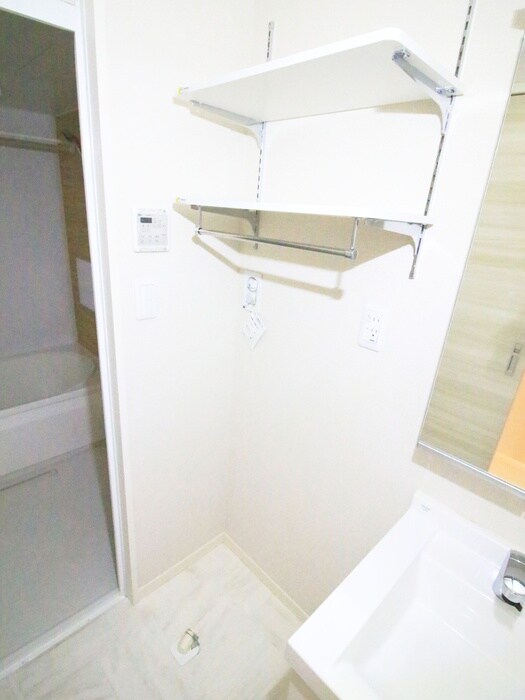 物件内観写真21　(洗濯機置場)