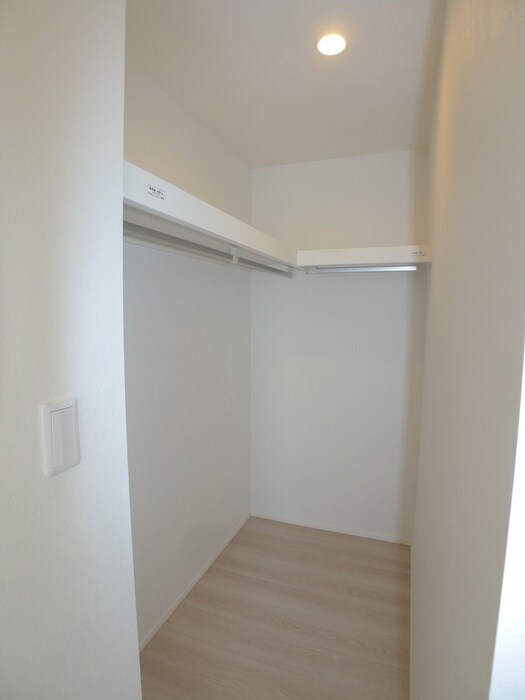 物件内観写真13　(収納)