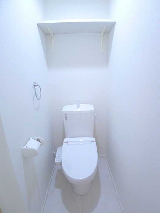 物件内観写真15　(トイレ)